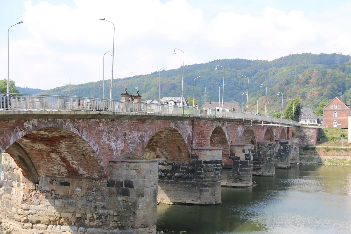 Roemerbruecke ueber die Mosel in Trier
